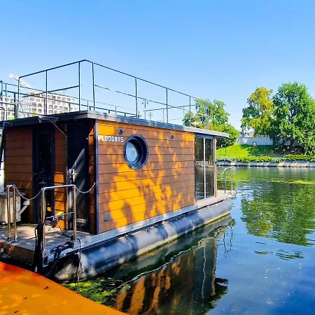 Apartment Dom Na Wodzie Lamare Xs 1 *