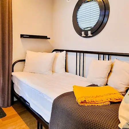 Dom Na Wodzie Lamare Xs 1