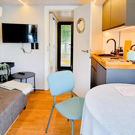 Dom Na Wodzie Lamare Xs 1 Быдгощ