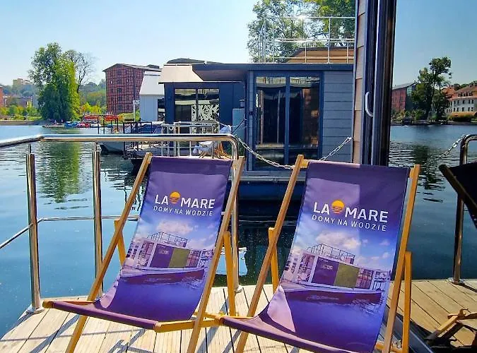 Dom Na Wodzie Lamare Xs 1 公寓